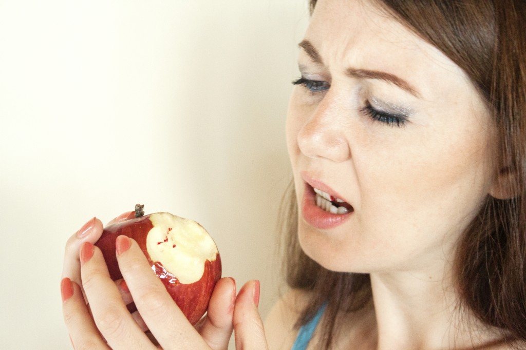 Bleeding-Gums-1024x682